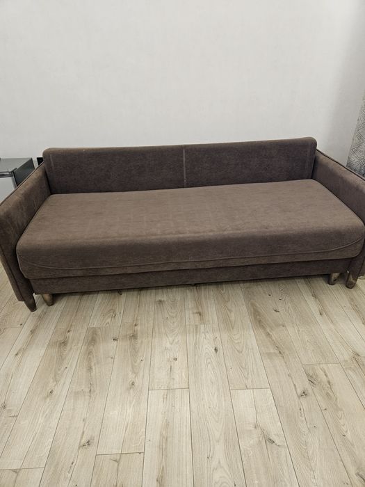 Продам качественный диван