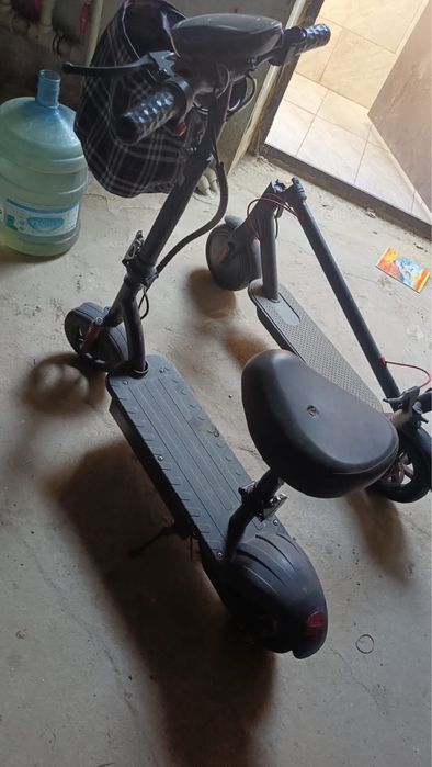 2 электросамоката