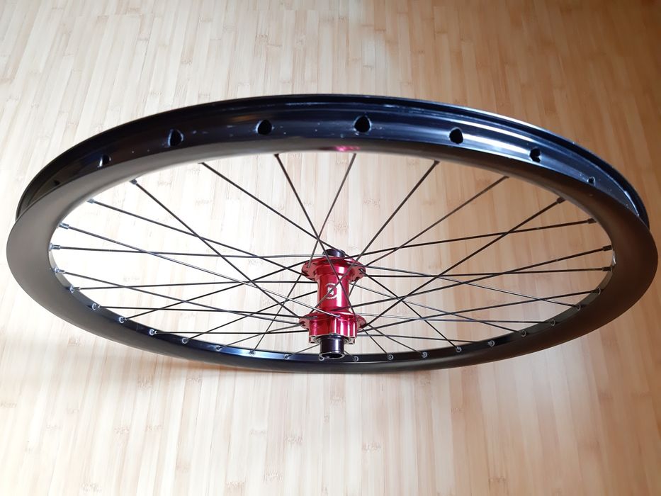 Vand Roata Giant 26 NOVATEC 100X20mm Bolton DH Freestyle Dirt