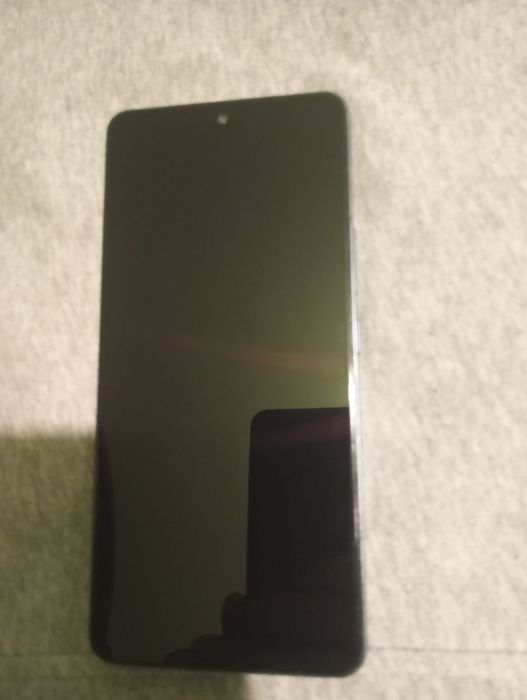 Продам телефон Vivo 27 e