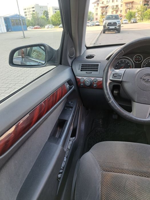 Opel astra h 1,6 benzina