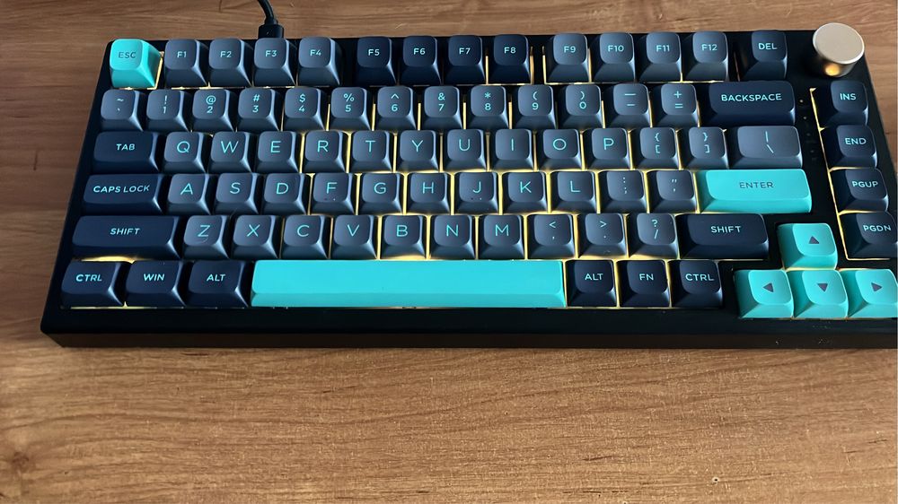 Продам клавиатуру vgn 75