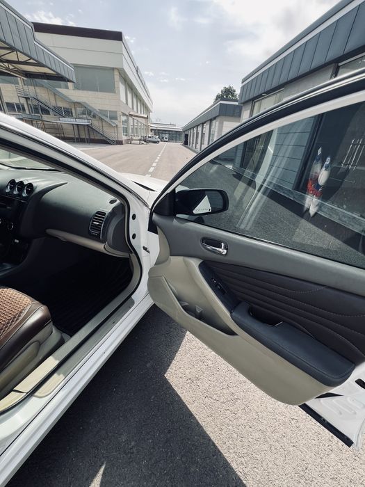 Nissan Altima srochna sotiladi Gen davernis bor prapani bor