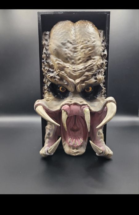 Book knook  Venom , Predator