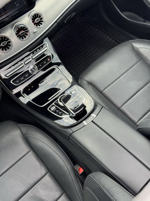 Мерседес е300 w213