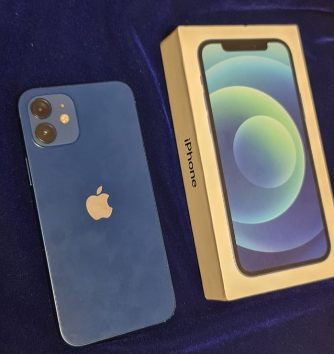 iPhone 12, 64gb.