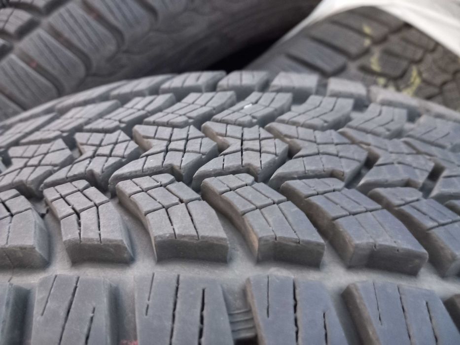 215/55 R17 Debica frigo