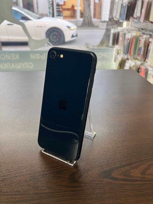 Apple iPhone SE 2022 (3nd Gen) 64GB Black