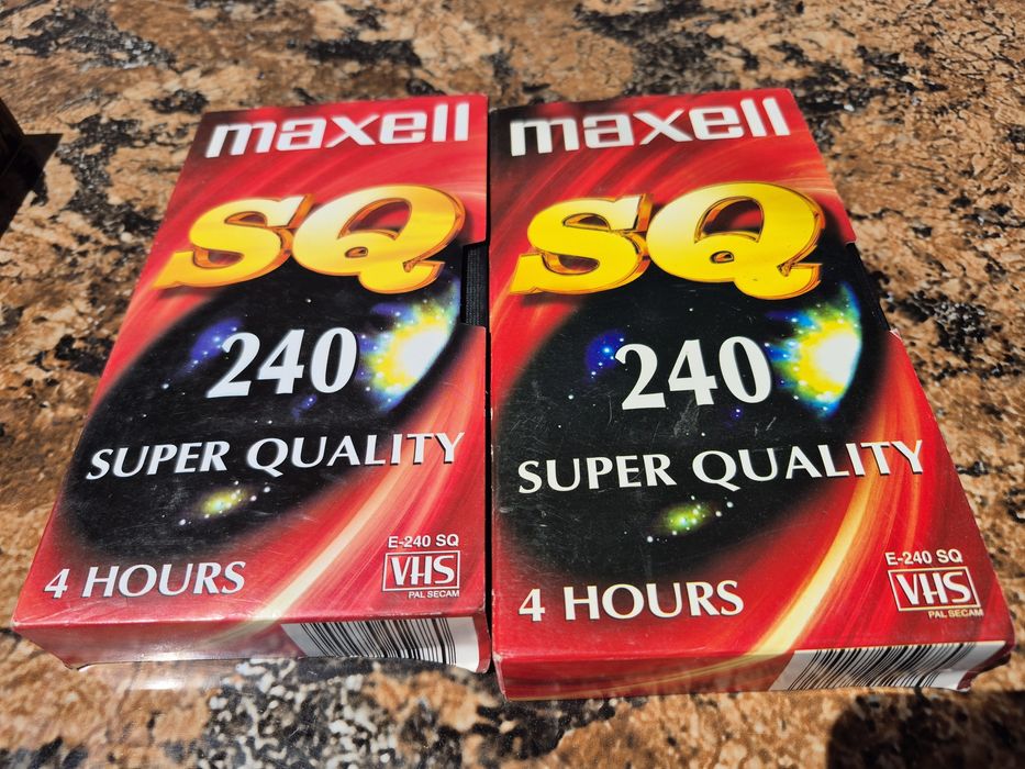 Vând Lot 30 casete video VHS originale Maxell de 120-160-180-240 minute cu filme diferite genuri
