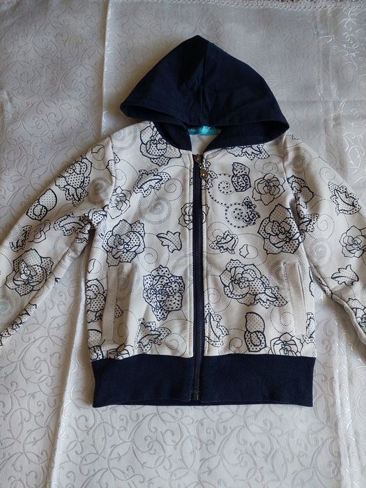 Спортивный костюм на девочку