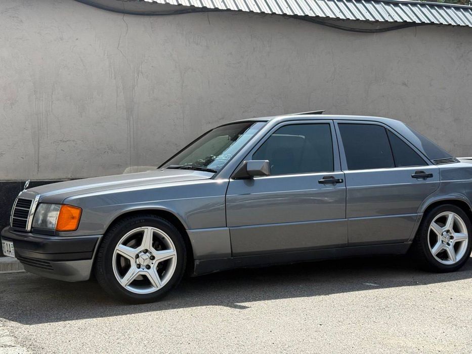 Mercedes Bens E190