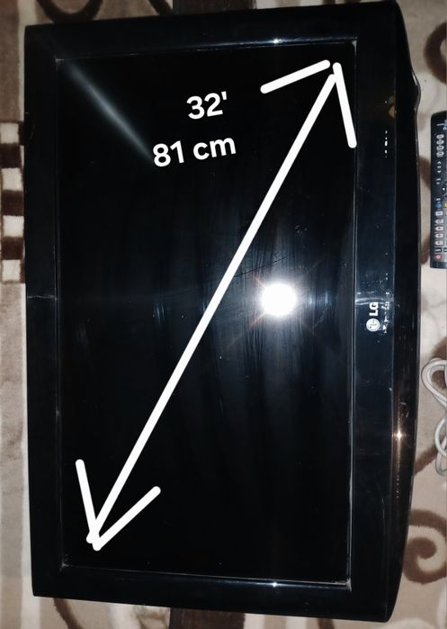 Жк телик LG 32 дюйма 32LH2000 с пультом