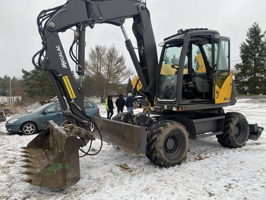 Prestari servicii buldoexcavator/excavator/camion/cilindru/trailer