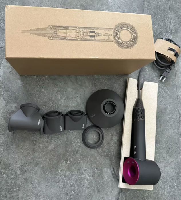 Dyson supersonic