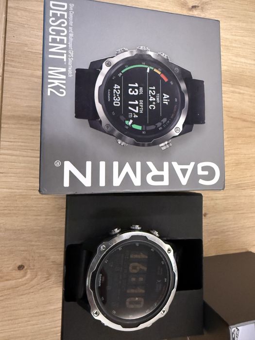 Продавам часовник Garmin Descent MK 2