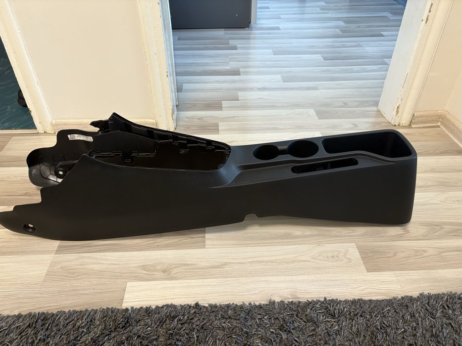 Конзола за скоростен лост подлакътник Hyundai i 20 ч