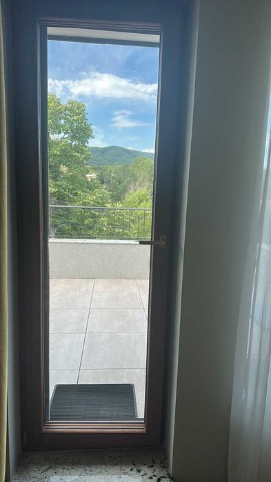 Дървени врати за балкон