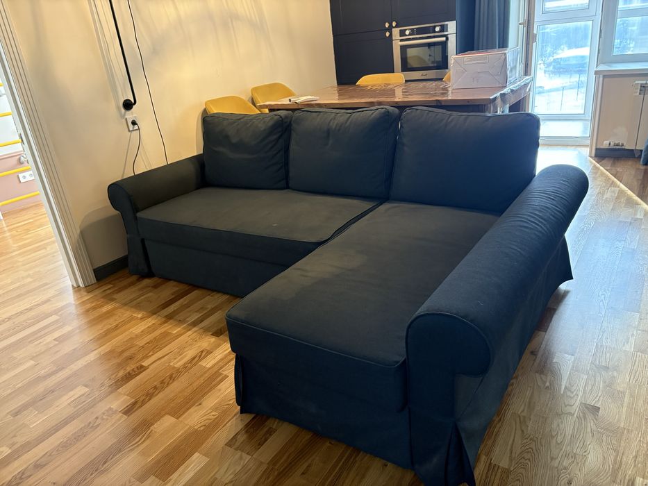 Диван угловой IKEA в гостиную