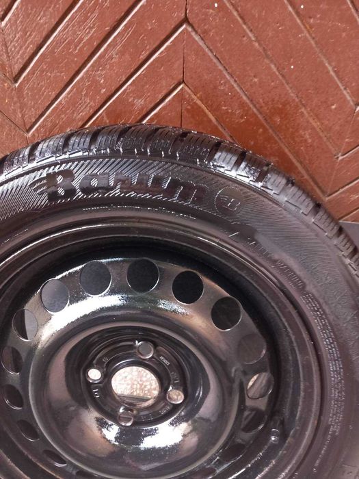 Зимни гуми с метални джанти - BARUM 195/55/R15