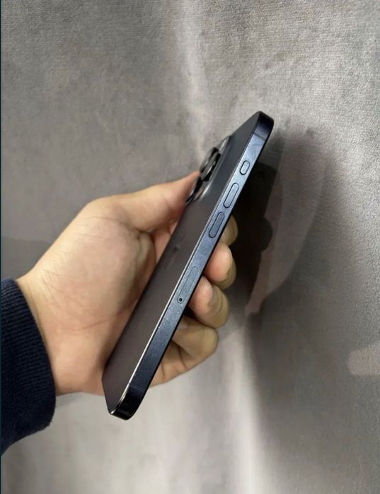 iPhone 15 Pro 128Gb Темно синий. 90%АКБ