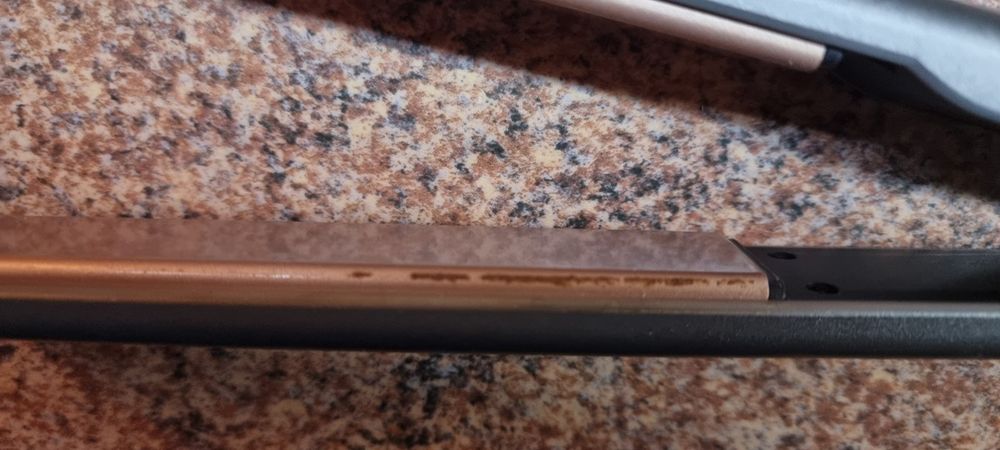 Преса за коса Кристина Агилера.