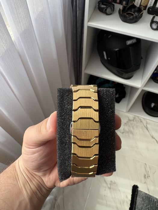 Pagani Desing Gold and black 37 mm