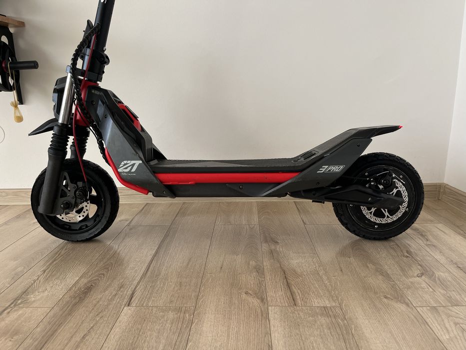 Trotineta Electrica Ninebot ZT3 Pro 40KM la Ora Nu Kukirin G2