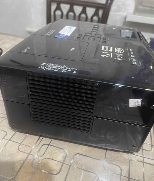 Проектор Epson EH-DM3