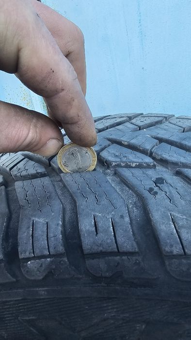 Зимни гуми Goodyear 225/50/17