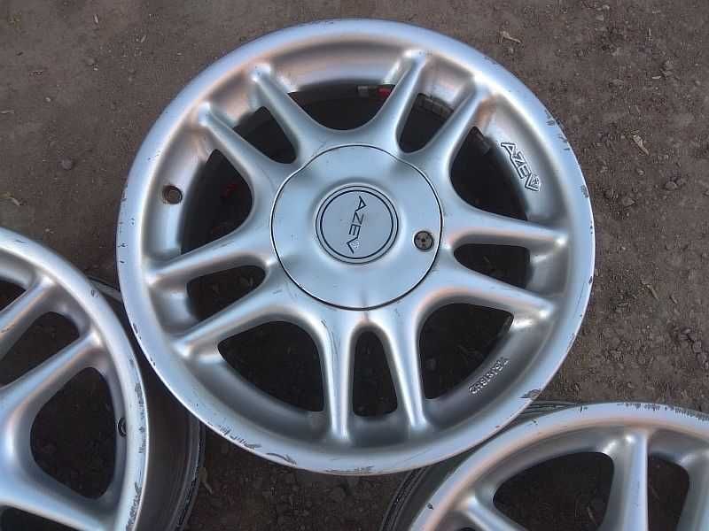 Продам оригинальные легкосплавные диски "Azev"