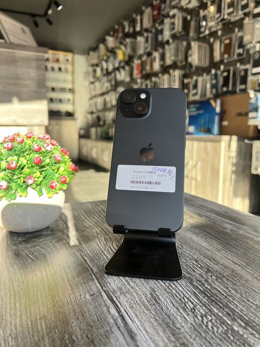 iPhone 15 Black 256GB - SH Garantie