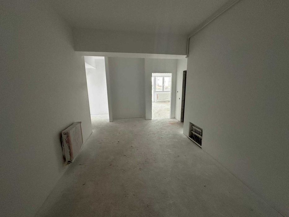 Apartament 3 camere - 2 bai - et.3 - Mihai Viteazu - 92 mp + balcon