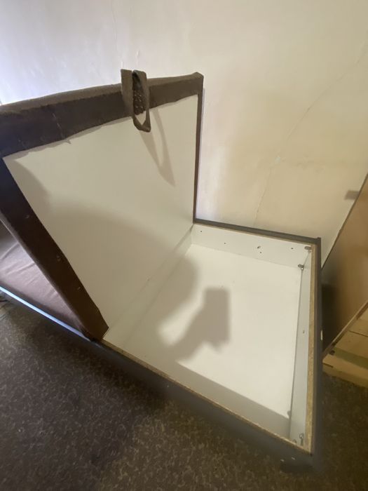 Кровать односпальная