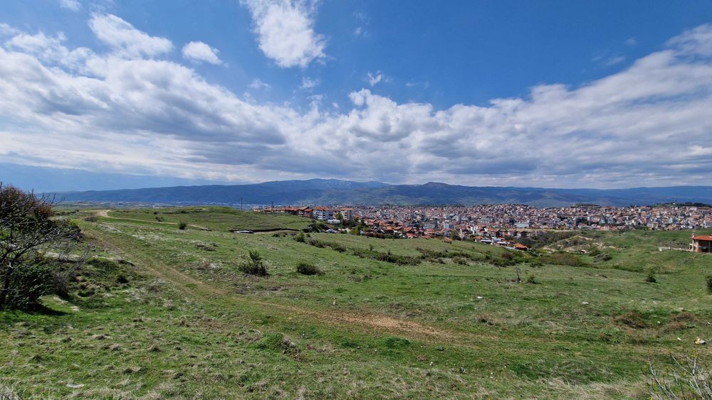 Продава се Урегулиран поземлен имот в с. Поленица, общ. Сандански