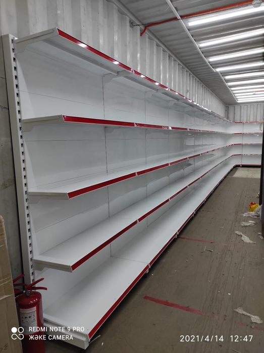 Стелаж, витрины, полки