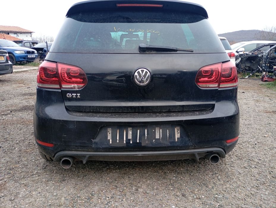 Фолксваген Голф 6 GTI 2.0 TFSI  автомат дсг 2011год