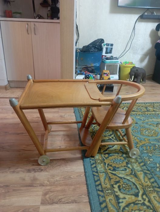Детский столик раскладной