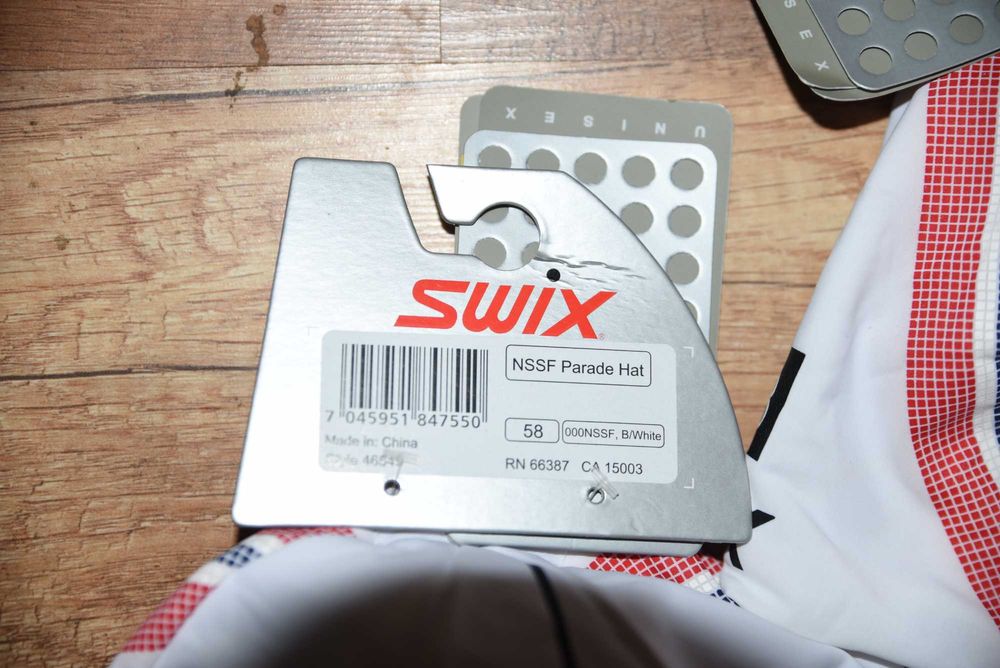 SWIX оригинални НОВИ ски шапки