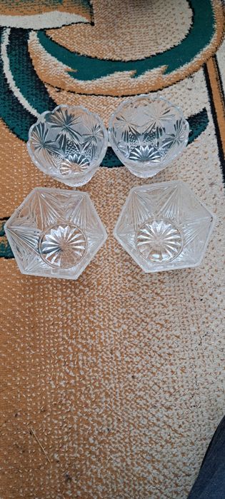 Ппродаётся хрустальные комплекты
