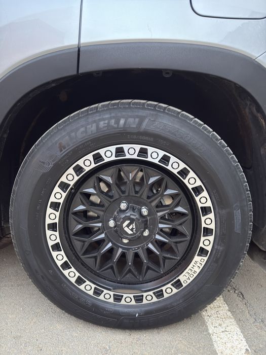 Продам диски 4 шт 5х114.3