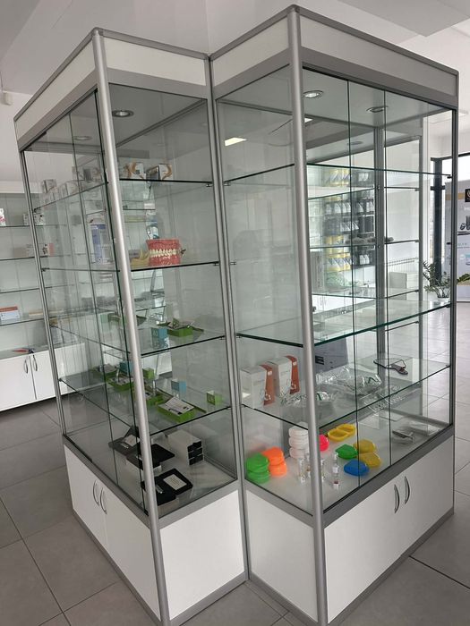 Търговски шкафове 16 бр