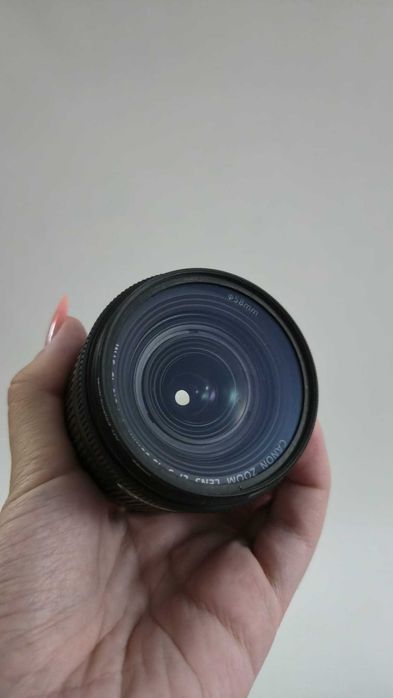 Vand Canon EF-S 18-55mm f/3.5-5.6 IS II + filtru polaroid multi-coated UV