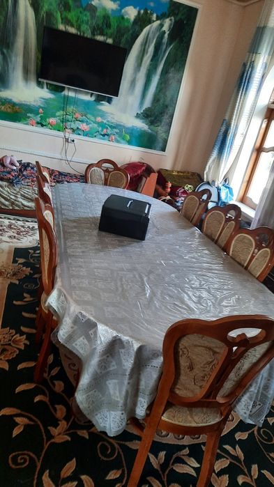 СРОЧНО!!! 8 талик стол стул сотилади.