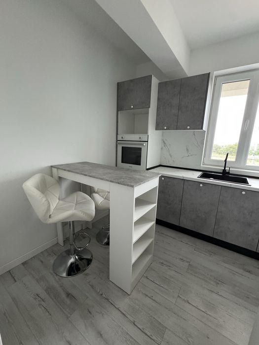 Închiriez apartament in city nord