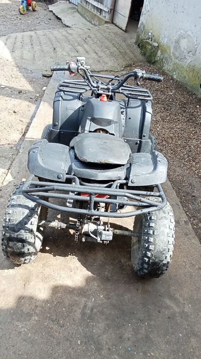 Vând sau Schimb 2 atv de 125