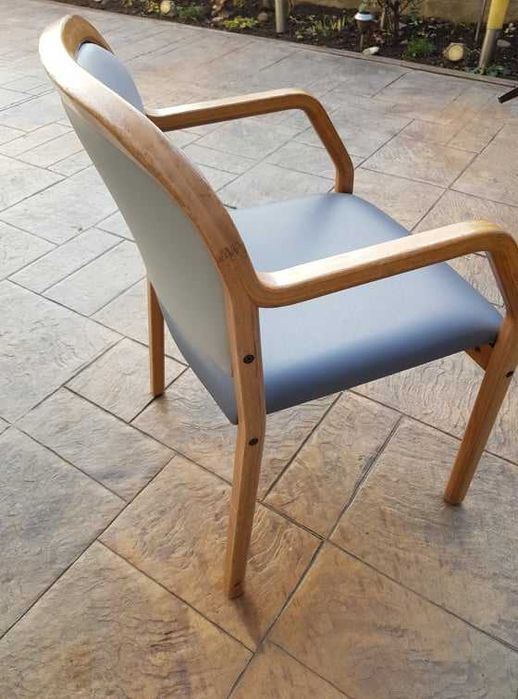 scaune 10 buc pret 75/buc