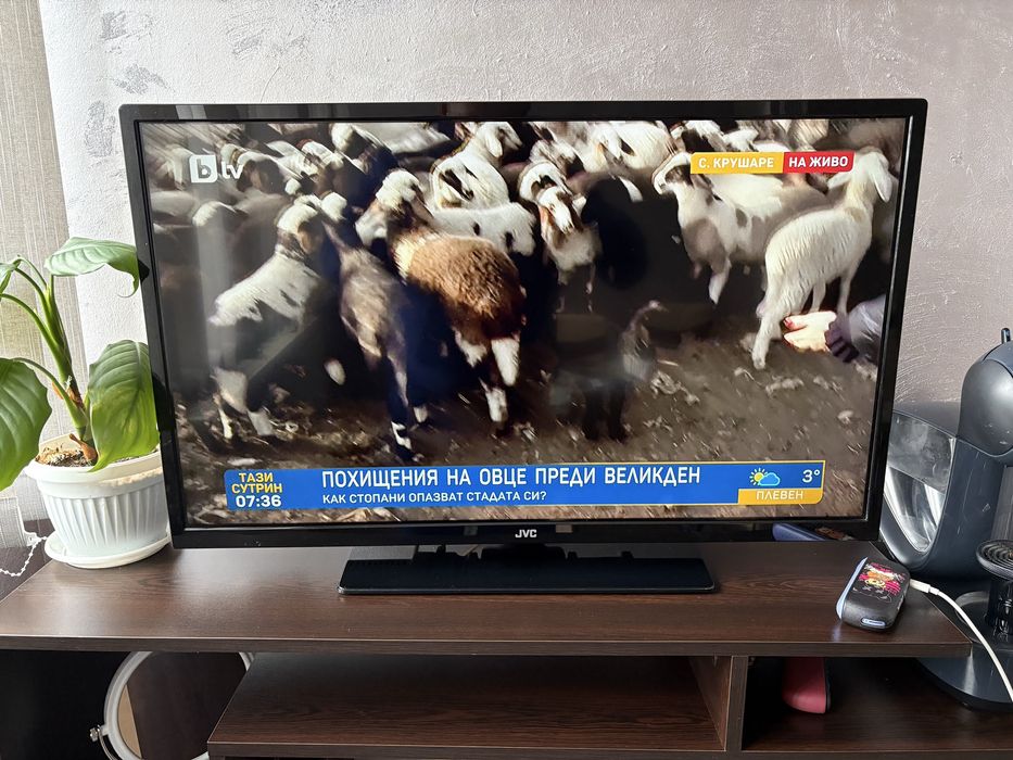 Телевизор JVC 32”