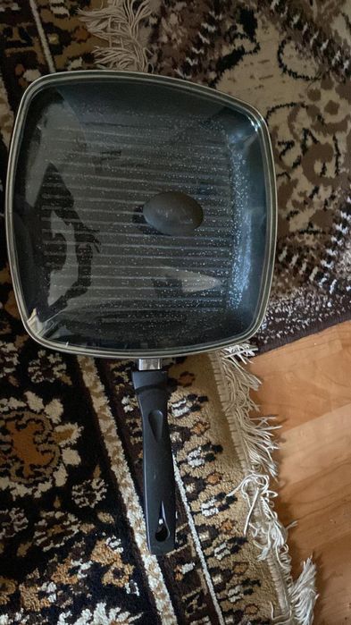 Сковорода для жарки блюд