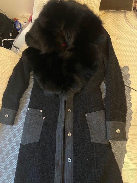 Палто букле с естествена яка