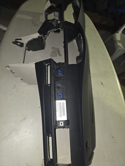 Табло е60 е61 с отвори cup holder